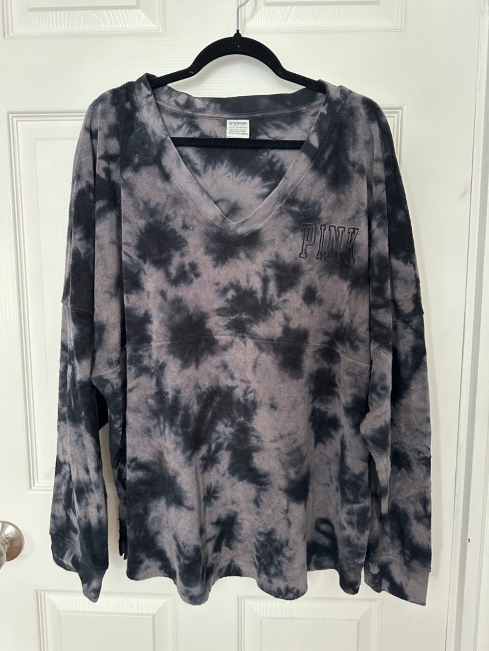 PINK Tie-Dye V-Neck Long Sleeve Top - Black & Gray